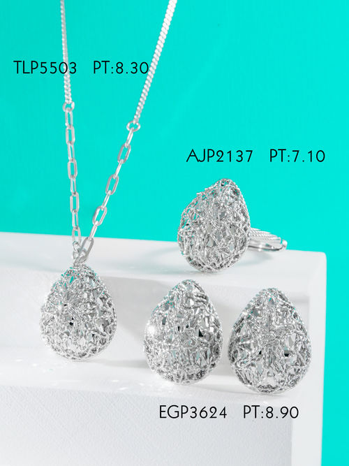 Latest company news about Waarom zijn platina trouwringen zo populair?